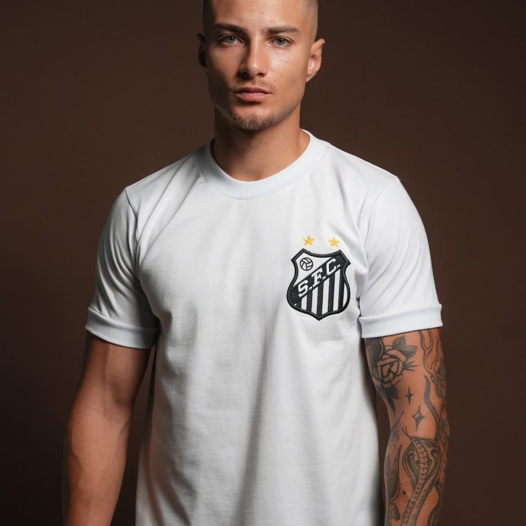 https://static.santosstore.com.br/produtos/camisa-santos-retro-1969-milesimo-gol-pele-masculina/14/AJM-0314-014/AJM-0314-014_zoom1.jpg