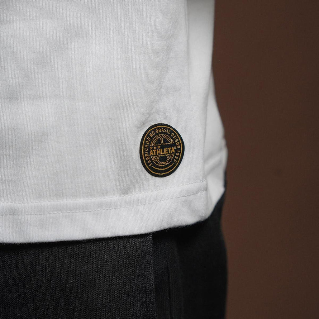 https://static.santosstore.com.br/produtos/camisa-santos-retro-1969-milesimo-gol-pele-masculina/14/AJM-0314-014/AJM-0314-014_zoom4.jpg