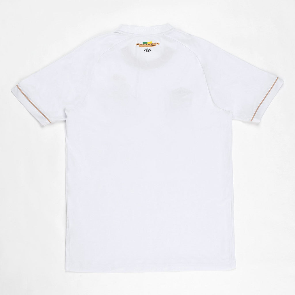 https://static.santosstore.com.br/produtos/camisa-santos-i-2627-sn-torcedor-umbro-masculina/32/SID-0111-032/SID-0111-032_zoom2.jpg