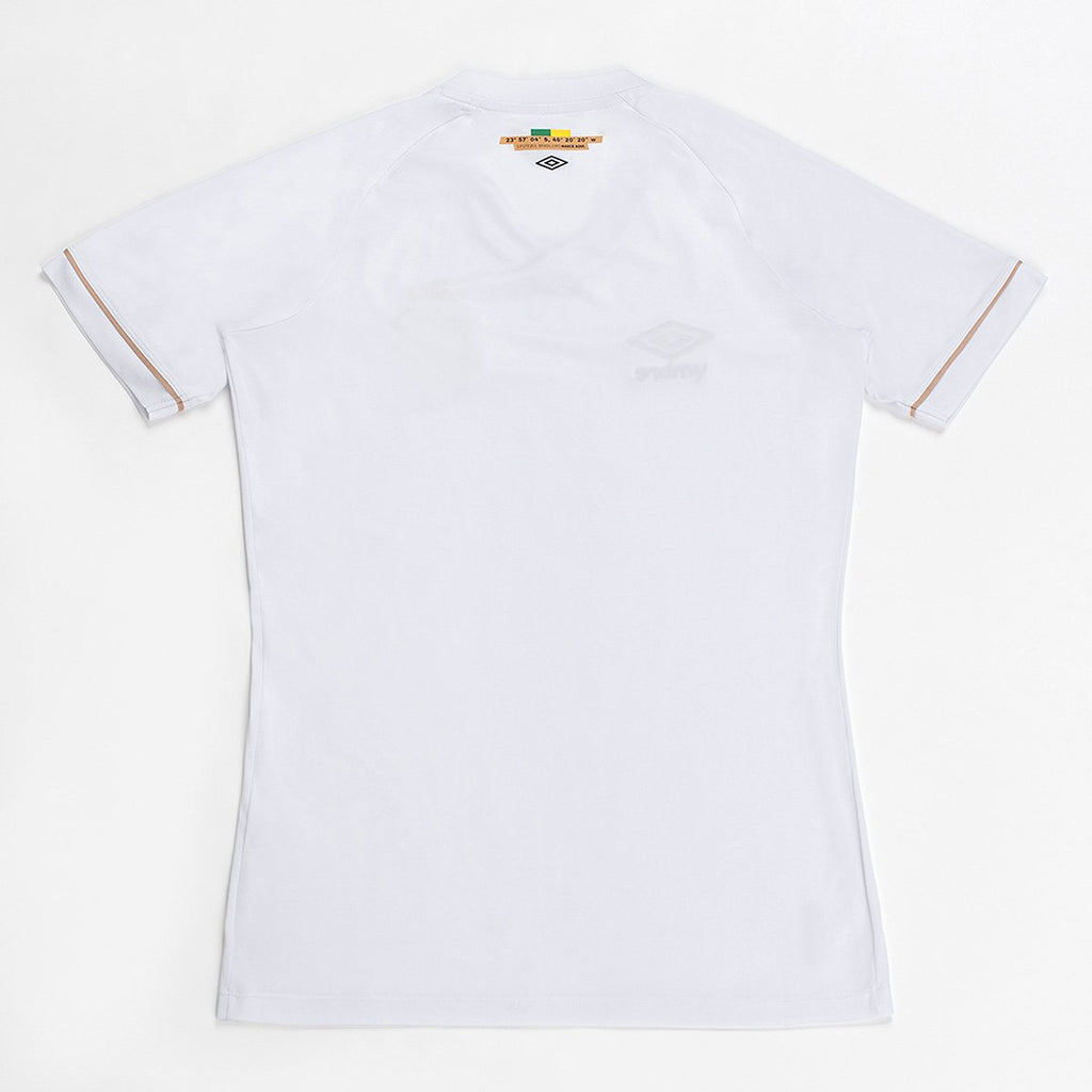 https://static.santosstore.com.br/produtos/camisa-santos-i-2627-sn-torcedor-umbro-feminina/32/SID-0112-032/SID-0112-032_zoom2.jpg