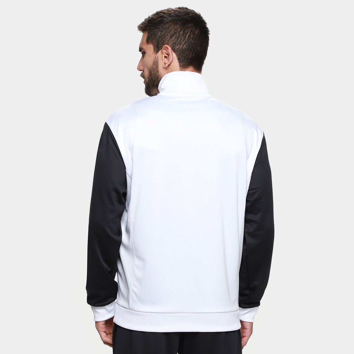 https://static.santosstore.com.br/produtos/jaqueta-santos-2627-viagem-umbro-masculina/28/SID-011K-028/SID-011K-028_zoom2.jpg