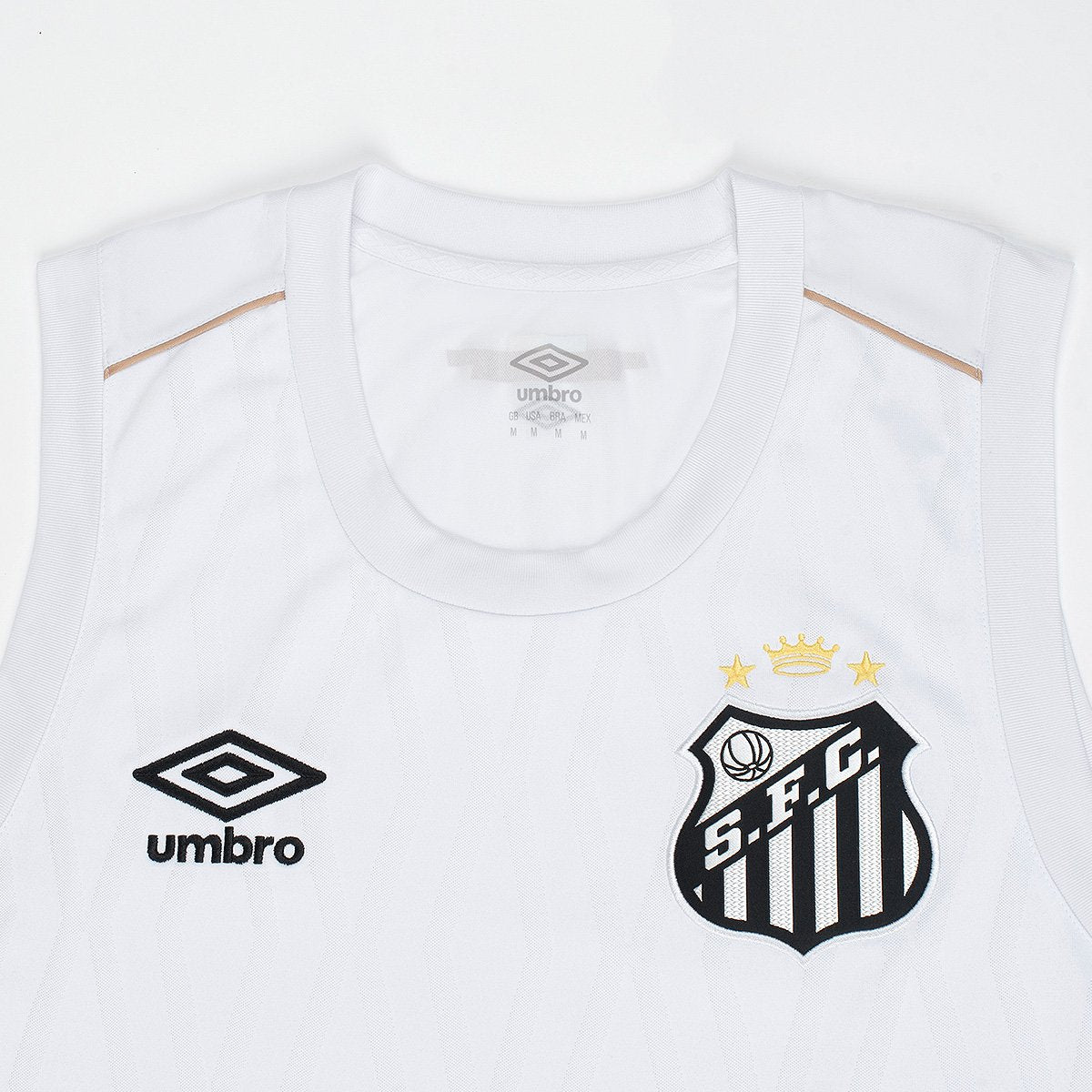 https://static.santosstore.com.br/produtos/pre-venda-regata-santos-i-2627-basquete-umbro-masculina/32/SID-011W-032/SID-011W-032_zoom3.jpg