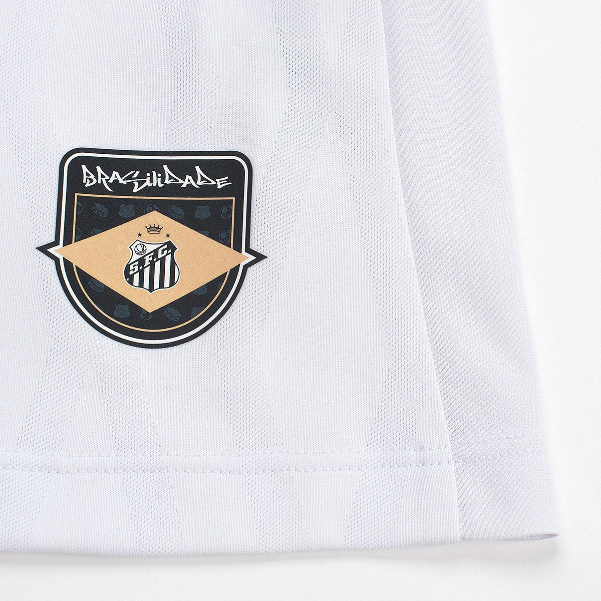 https://static.santosstore.com.br/produtos/pre-venda-regata-santos-i-2627-basquete-umbro-masculina/32/SID-011W-032/SID-011W-032_zoom4.jpg